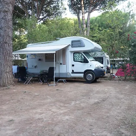Ecolodge L'etoile D'argens Officiel 5* サン・エギュルフ