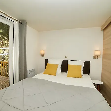 Ecolodge L'etoile D'argens Officiel キャンプ場 サン・エギュルフ